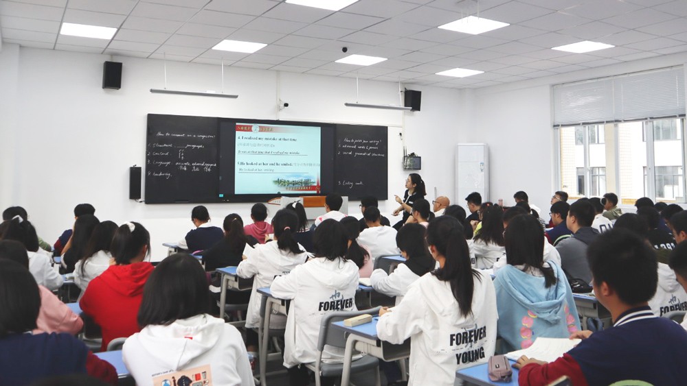 好用易用！云蝶智慧課堂規(guī)?；瘧?yīng)用逐步鋪開