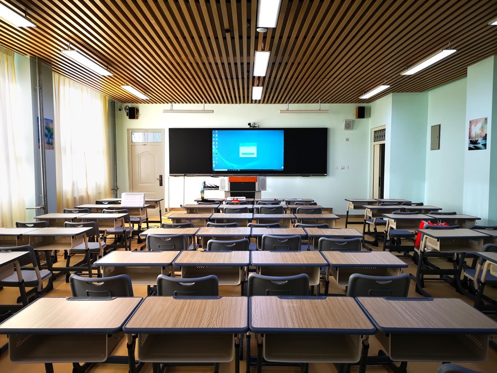 澤庫(kù)縣西部民族中學(xué)